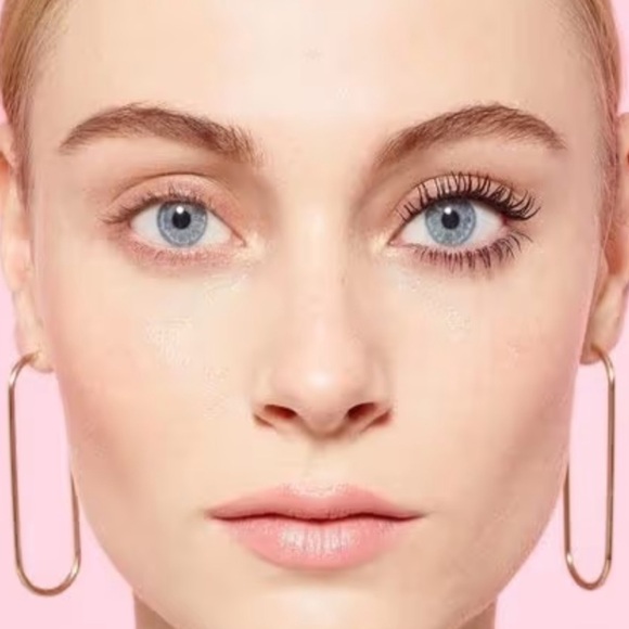 BNIB Qty 2 SEALED - L'Oréal Paris Air Volume Mega Mascara 4D Blackest #850 - Picture 7 of 11